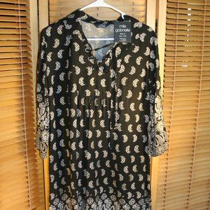 Mlle Gabrielle Black and White Floral Dress Size M